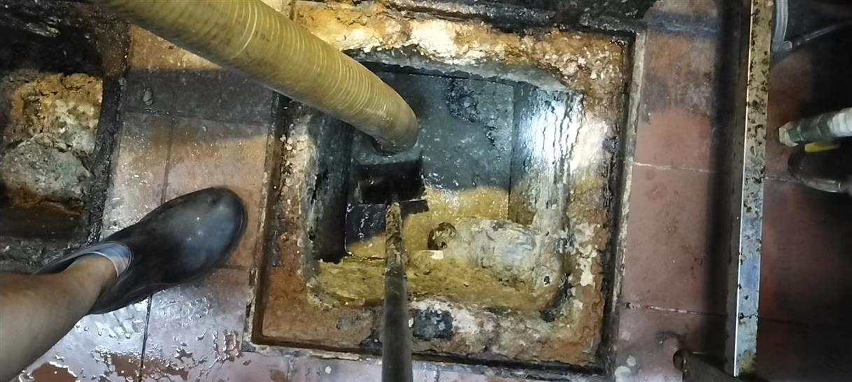 海陵化油池清理-污水池清掏