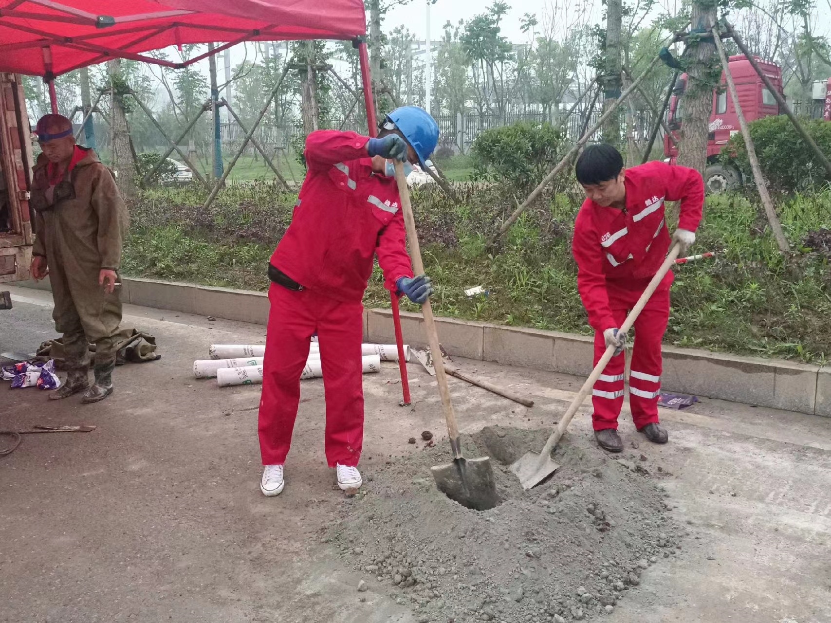 海陵管道疏通哪家好】及时进行市政管道清淤