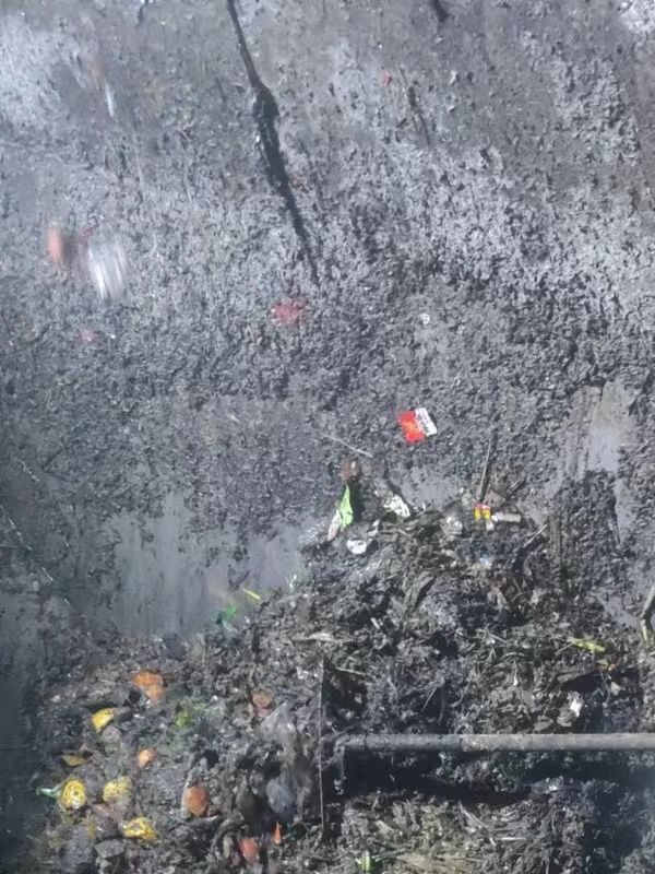 海陵污水池清理